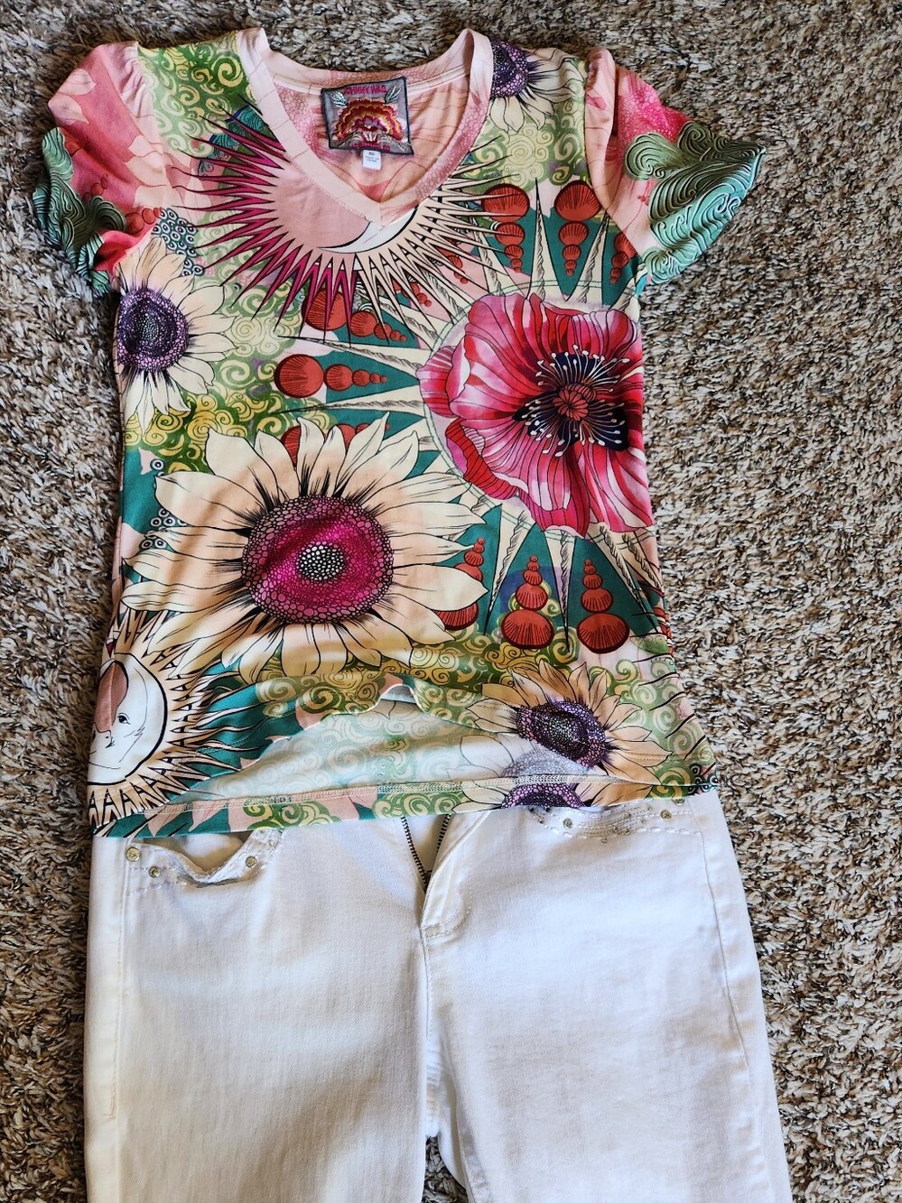 Johnny Was XS Pink & Green Floral V-Neck Short Sleeve Tee - Picture 3 of 7